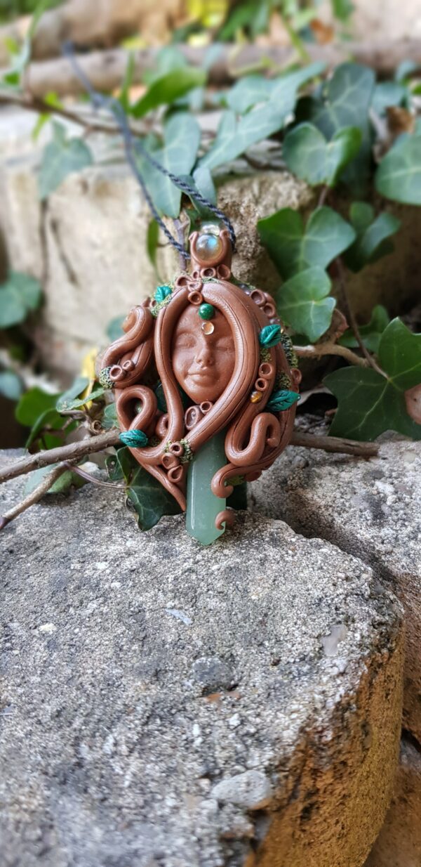 Pendentif Déesse de la forêt "déesse des sous-bois"